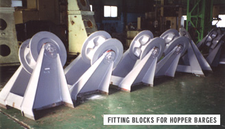 FITTING BLOCKS FOR HOPPER BARGES